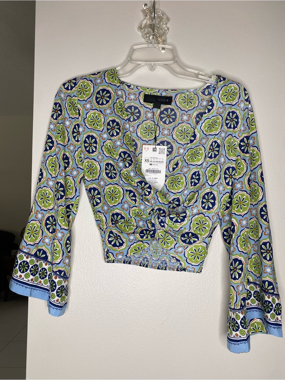 NWT! Zara Blue Green Geometric Printed Flare Sleeve Knot Crop Top - Size XS
